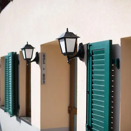 Cour Du Tonnelier