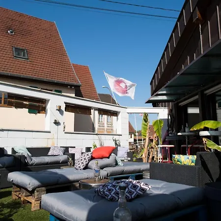 Cour Du Tonnelier فندق