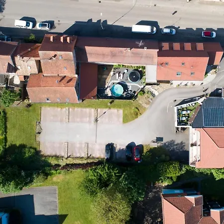 Cour Du Tonnelier فندق 3*