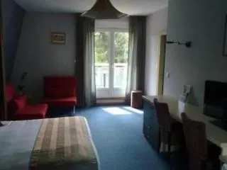 Cour Du Tonnelier Bouxwiller (Bas-Rhin)